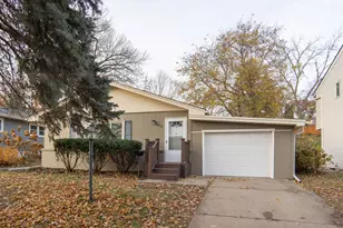 6418 Knoll Street N, Golden Valley, MN 55427 - Photo 2