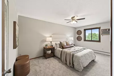 3153 Old Highway 8 #304, Roseville, MN 55418 - Photo 10