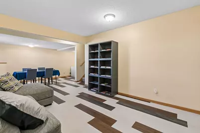 1617 Lexington Lane, Shakopee, MN 55379 - Photo 28