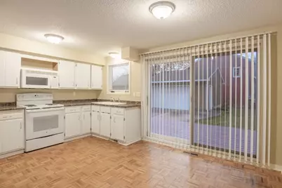 38 Winona Street W, Saint Paul, MN 55107 - Photo 4