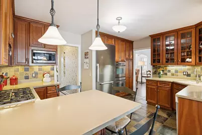 1827 Eleanor Avenue, Saint Paul, MN 55116 - Photo 10