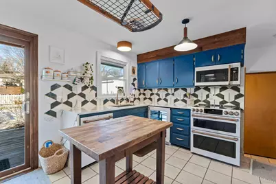 3021 31st Avenue NE, Saint Anthony, MN 55418 - Photo 10