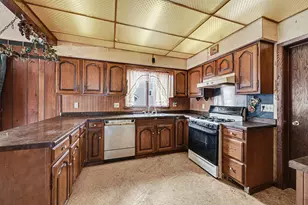 609 Forest St, Kenyon, MN 55946 - Photo 8