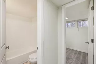 4701 Bryant Ave N, Minneapolis, MN 55430 - Photo 30