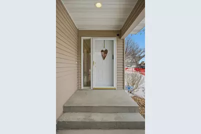 3250 40 Avenue S #F, Fargo, ND 58104 - Photo 2