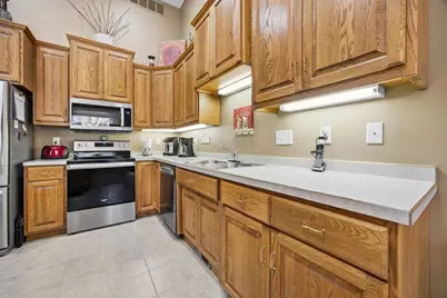 3250 40 Avenue S #F, Fargo, ND 58104 - Photo 8