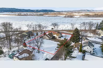 89 W 2nd Street, Buffalo City, WI 54622 - Photo 1