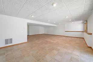 8111 Kimberly Ln N, Maple Grove, MN 55311 - Photo 24