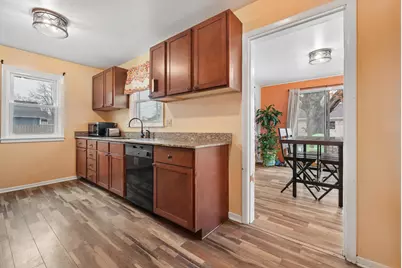 5401 Hampshire Avenue N, Crystal, MN 55428 - Photo 8