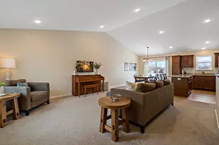 154 Hawaii St SE, Lonsdale, MN 55046 - Photo 4