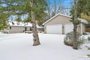 805 8th St SW, Pine City, MN 55063 - Photo 4