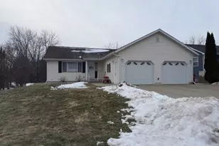 8700 Rollin Sunset Dr, Winona, MN 55987 - Photo 1