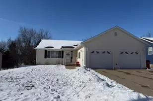 8700 Rollin Sunset Dr, Winona, MN 55987 - Photo 2