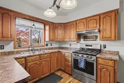 239 W Minnesota Street, Le Center, MN 56057 - Photo 12