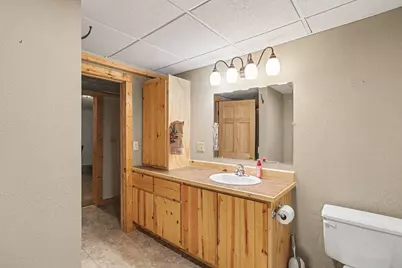 239 W Minnesota Street, Le Center, MN 56057 - Photo 16