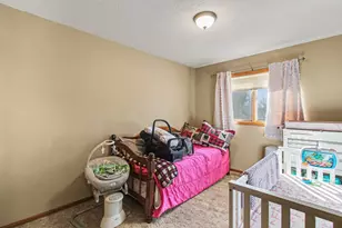 239 W Minnesota St, Le Center, MN 56057 - Photo 22