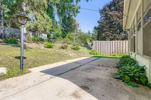 1400 Florida Ave N, Golden Valley, MN 55427 - Photo 30