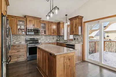 7140 Upper 157th Street W, Apple Valley, MN 55124 - Photo 8