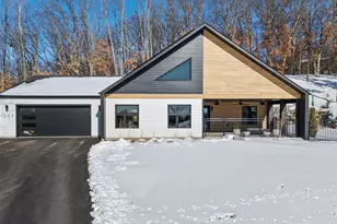 1084 Autumn Oak Ln, Hudson, WI 54016 - Photo 2