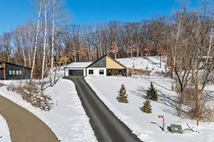 1084 Autumn Oak Ln, Hudson, WI 54016 - Photo 1