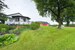 702 E Beech Ave, Fergus Falls, MN 56537 - Photo 42