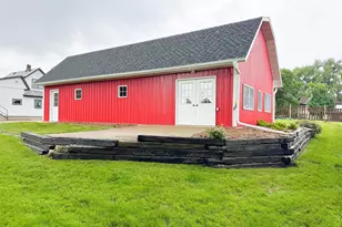 702 E Beech Ave, Fergus Falls, MN 56537 - Photo 34