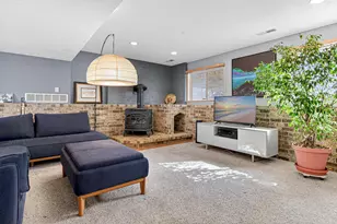 1805 Lannon Ct, Burnsville, MN 55337 - Photo 20