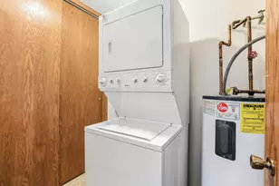 1581 Wheelock Ln, Saint Paul, MN 55117 - Photo 18