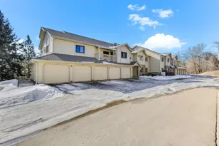 1581 Wheelock Ln, Saint Paul, MN 55117 - Photo 22