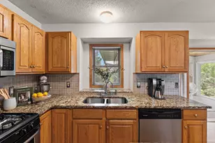 9323 Magnolia Ln N, Maple Grove, MN 55369 - Photo 14