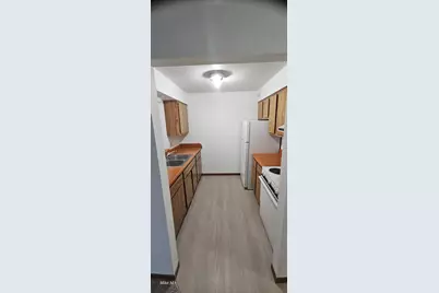 16 Green River Road #208, Morris, MN 56267 - Photo 2