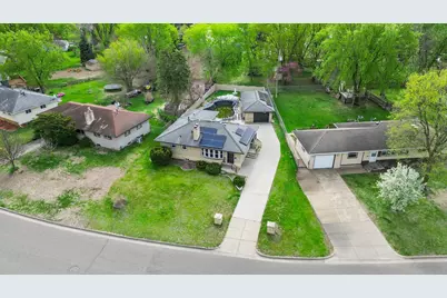 5918 Admiral Lane N, Brooklyn Center, MN 55429 - Photo 2