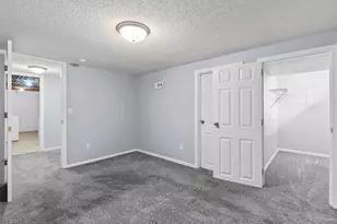 5918 Admiral Ln N, Brooklyn Center, MN 55429 - Photo 40