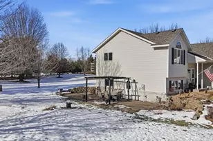 602 Summerfield Cir, Hudson, WI 54016 - Photo 30