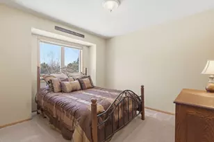 602 Summerfield Cir, Hudson, WI 54016 - Photo 12