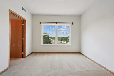 4824 E 53rd Street #422, Minneapolis, MN 55417 - Photo 18