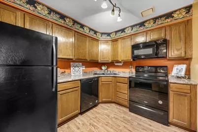 999 41st Avenue NE #203, Columbia Heights, MN 55421 - Photo 10