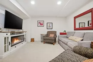 2648 Mackubin St, Roseville, MN 55113 - Photo 36