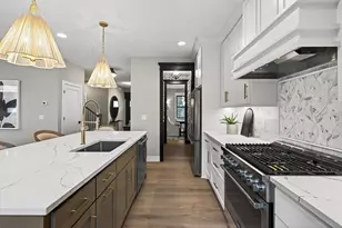 5319 Glenwood Ave, Golden Valley, MN 55422 - Photo 6