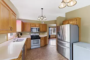 505 5th Ave Ct SW, Isanti, MN 55040 - Photo 4