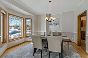 10725 Cambridge Ct, Burnsville, MN 55337 - Photo 6