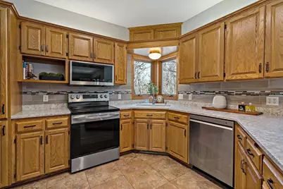 10725 Cambridge Court, Burnsville, MN 55337 - Photo 12