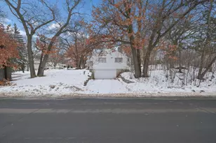 4500 Parkside Ln, Edina, MN 55436 - Photo 6