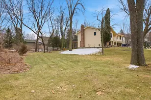 5685 Wedgewood Dr, Excelsior, MN 55331 - Photo 38