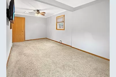 901 Redwood Drive, Fairmont, MN 56031 - Photo 16