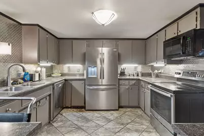 3076 Lexington Avenue N #A6, Roseville, MN 55113 - Photo 8