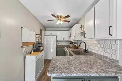 1302 Crestridge Lane N, Eagan, MN 55123 - Photo 12