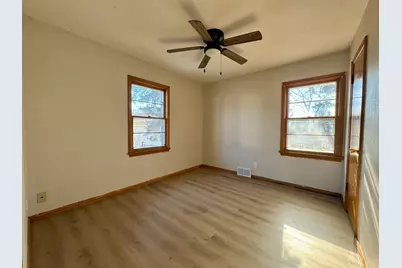 2072 Mohawk Avenue, Saint Paul, MN 55119 - Photo 6