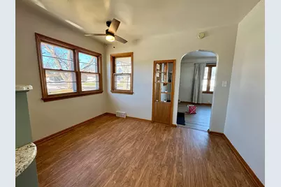 2072 Mohawk Avenue, Saint Paul, MN 55119 - Photo 10