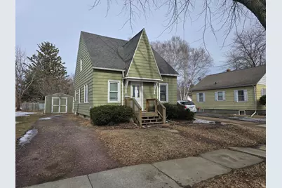 117 E 11th Street, Fairmont, MN 56031 - Photo 1